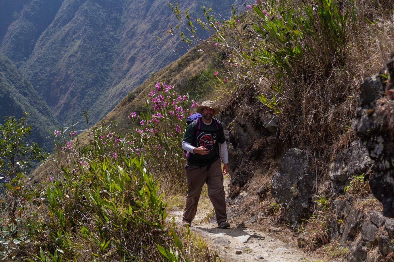Sacred Valley, Inca Trail & Rainbow Mountain 4 Days / 3 Nights: Where the Adventure Begins