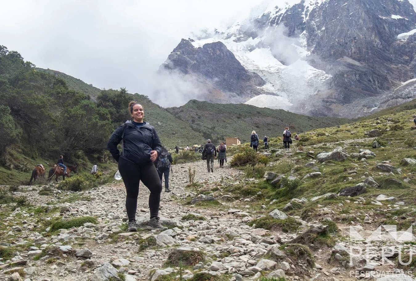 Caminata a la Laguna Humantay: Una Aventura de Día Completo a Uno de los Lagos Más Hermosos de los Andes - foto 2