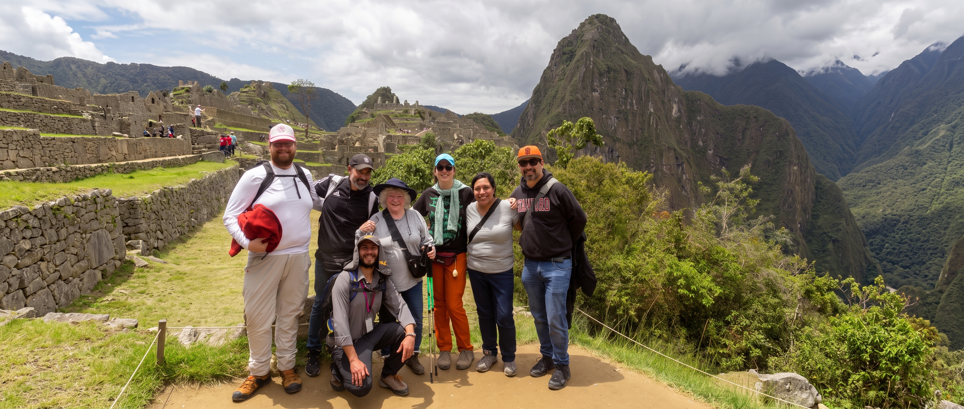 SACRED VALLEY & MACHU PICCHU 2 Days / 1 Night: Pisac, Ollantaytambo & the Lost City