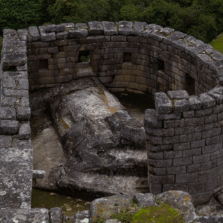 templo_del_sol_en_machu_picchu-temple_of_the_sun_at_machu_picchu